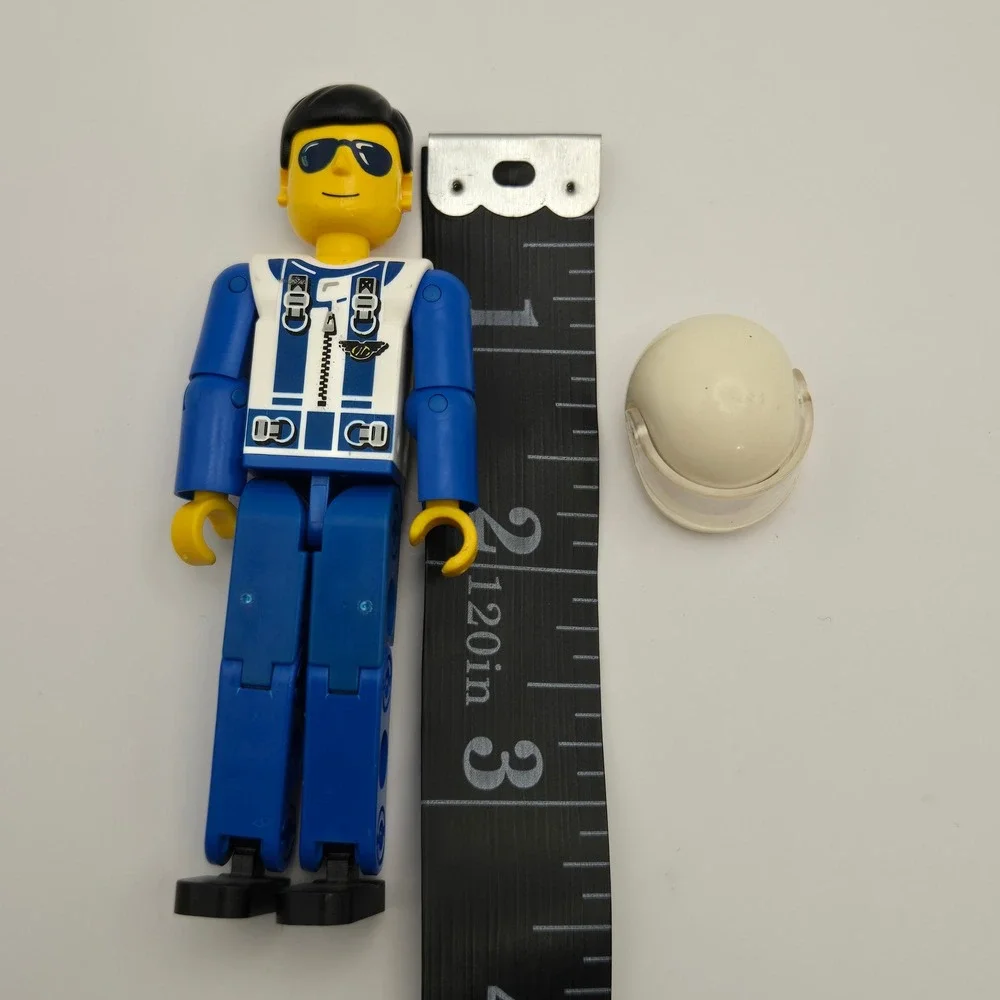 Lego 3.5" Technic Figure Blue White Pilot Driver Vintage Action Figure Toy - Picture 4 of 6